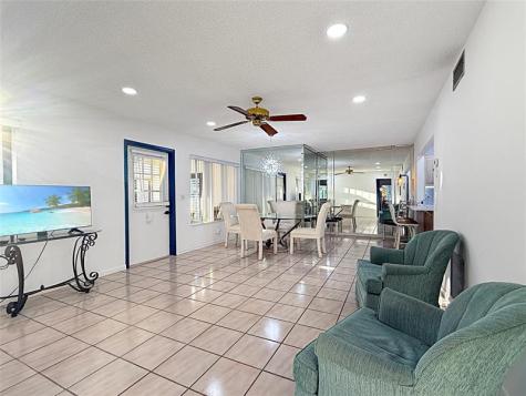 301 Knotty Pine Circle Greenacres FL 33463