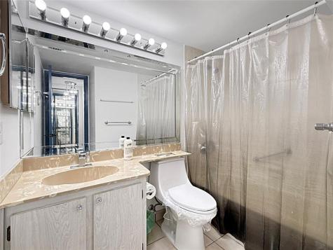 301 Knotty Pine Circle Greenacres FL 33463