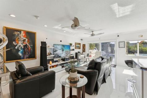 911 NW 7th Street Dania Beach FL 33004
