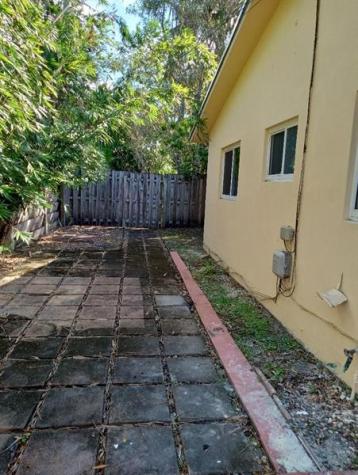 1717 SW 11th Street Fort Lauderdale FL 33312