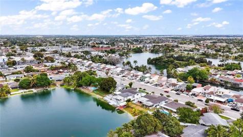 6290 W 16th Hialeah FL 33012