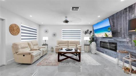 6290 W 16th Hialeah FL 33012