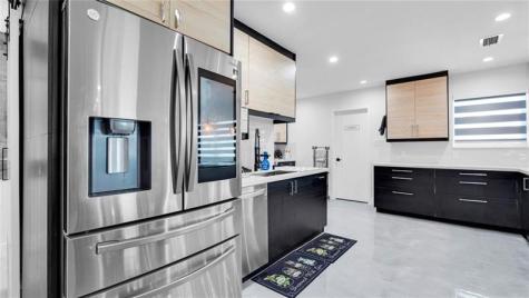 6290 W 16th Hialeah FL 33012