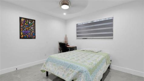 6290 W 16th Hialeah FL 33012