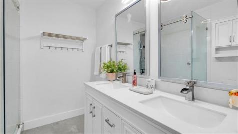 6290 W 16th Hialeah FL 33012