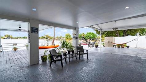 6290 W 16th Hialeah FL 33012