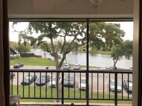 3690 Inverrary Drive Lauderhill FL 33319