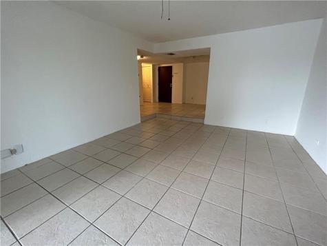 3690 Inverrary Drive Lauderhill FL 33319