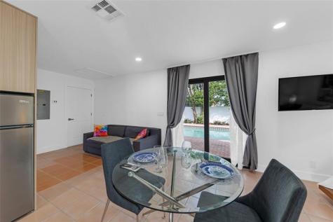 307 N Highland Drive Hollywood FL 33021