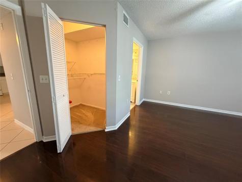 5025 Wiles Road Coconut Creek FL 33073
