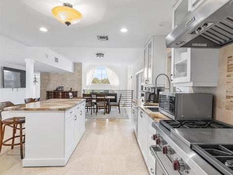 1421 Ponce De Leon Fort Lauderdale FL 33316