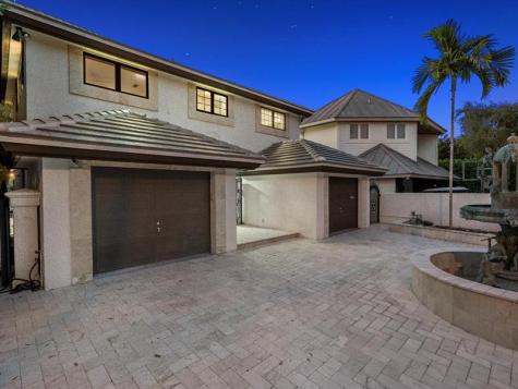1421 Ponce De Leon Fort Lauderdale FL 33316