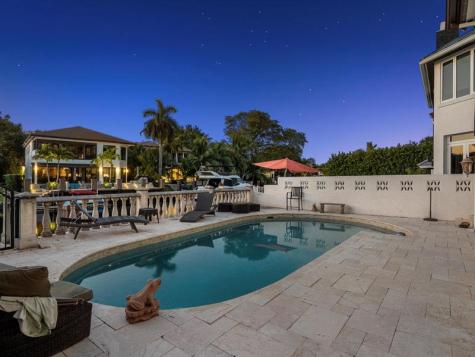 1421 Ponce De Leon Fort Lauderdale FL 33316