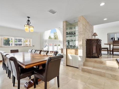 1421 Ponce De Leon Fort Lauderdale FL 33316