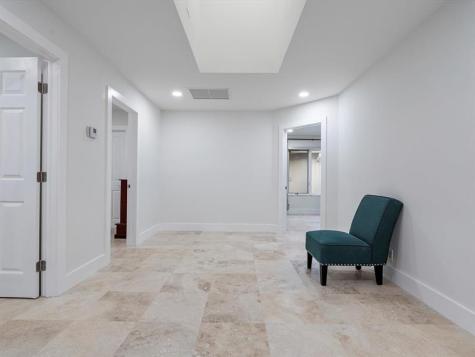 1421 Ponce De Leon Fort Lauderdale FL 33316