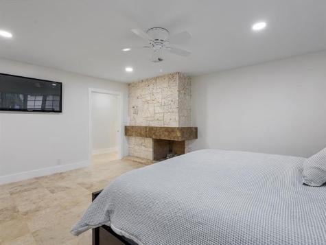1421 Ponce De Leon Fort Lauderdale FL 33316
