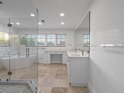 1421 Ponce De Leon Fort Lauderdale FL 33316