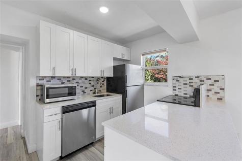 1100 NE 9th Avenue Fort Lauderdale FL 33304