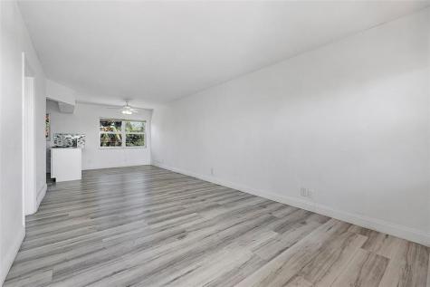 1100 NE 9th Avenue Fort Lauderdale FL 33304