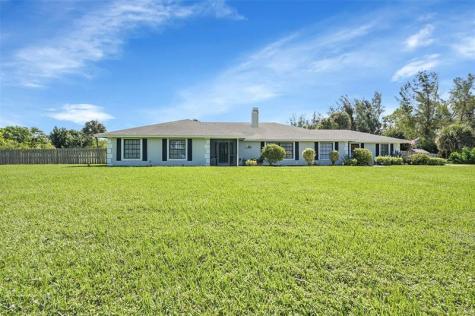 8606 Arrowhead Drive Lake Worth FL 33467