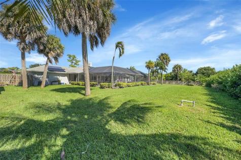8606 Arrowhead Drive Lake Worth FL 33467