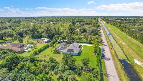 8606 Arrowhead Drive Lake Worth FL 33467