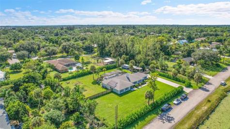 8606 Arrowhead Drive Lake Worth FL 33467