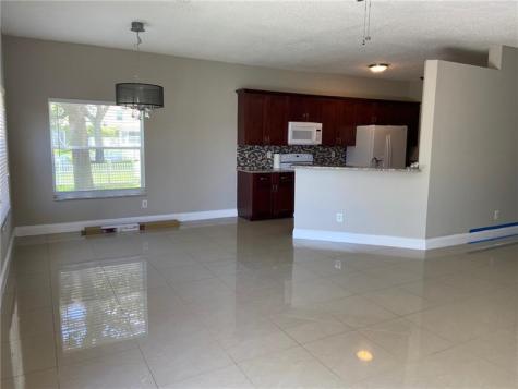 4838 NW 58th Place Coconut Creek FL 33073