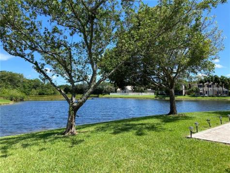 4838 NW 58th Place Coconut Creek FL 33073