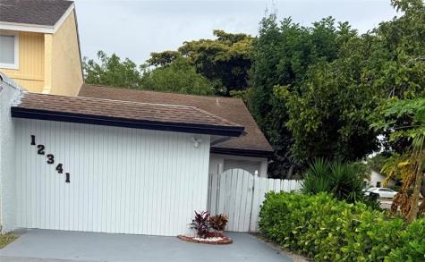 12341 Westhampton Circle Wellington FL 33414