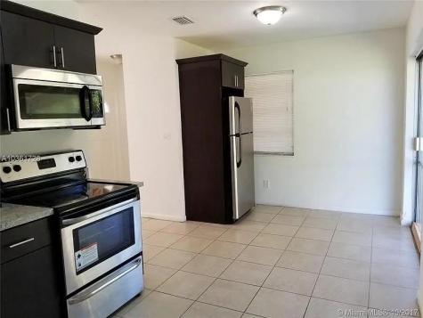 2711 NW 16th Court Fort Lauderdale FL 33311