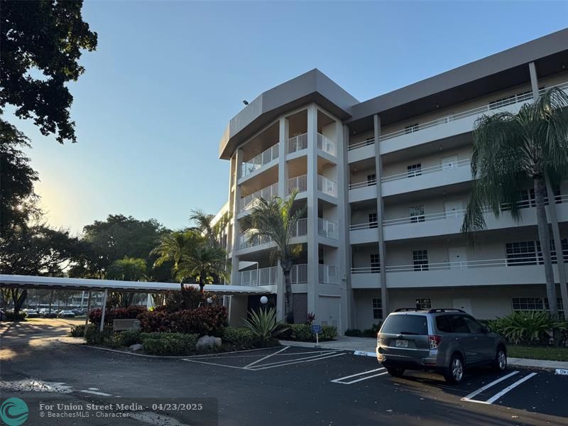 545 Oaks Lane Pompano Beach FL 33069