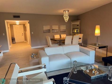545 Oaks Lane Pompano Beach FL 33069
