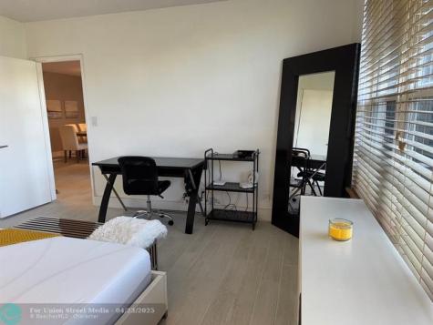 545 Oaks Lane Pompano Beach FL 33069