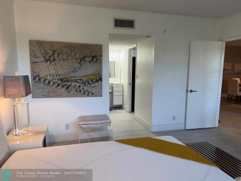 545 Oaks Lane Pompano Beach FL 33069