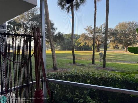 545 Oaks Lane Pompano Beach FL 33069