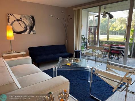 545 Oaks Lane Pompano Beach FL 33069