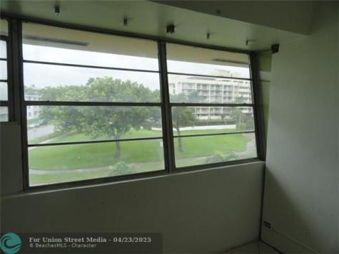 North Miami FL 33181