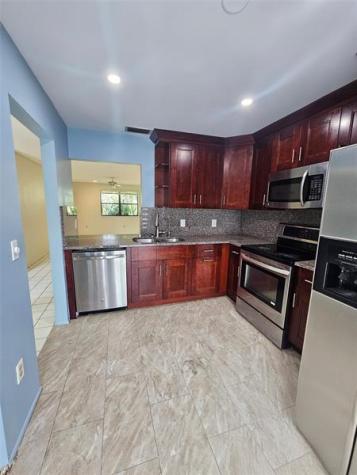 263 Deerfield Court Royal Palm Beach FL 33411