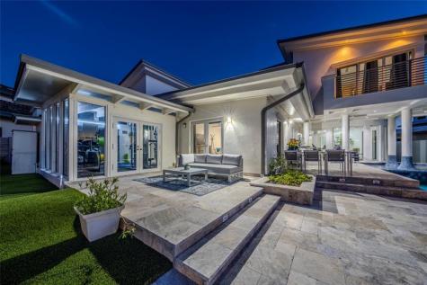2523 Castilla Isle Fort Lauderdale FL 33301