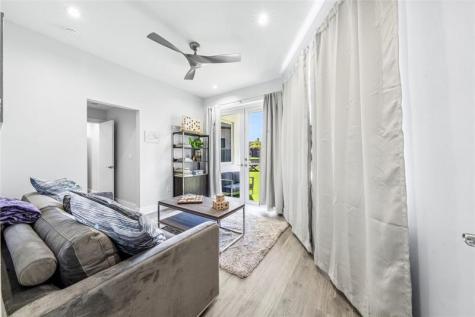 2523 Castilla Isle Fort Lauderdale FL 33301