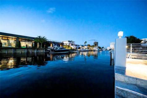 2523 Castilla Isle Fort Lauderdale FL 33301