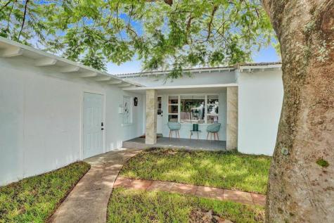1040 NE 16th Terrace Fort Lauderdale FL 33304