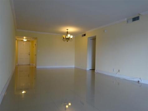 2801 N Palm Aire Drive Pompano Beach FL 33069