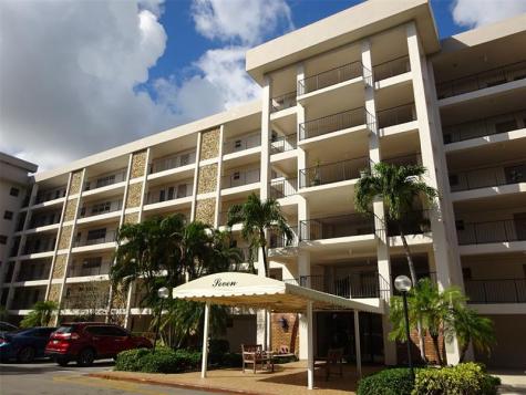 2801 N Palm Aire Drive Pompano Beach FL 33069
