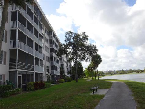 2801 N Palm Aire Drive Pompano Beach FL 33069