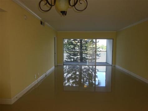 2801 N Palm Aire Drive Pompano Beach FL 33069