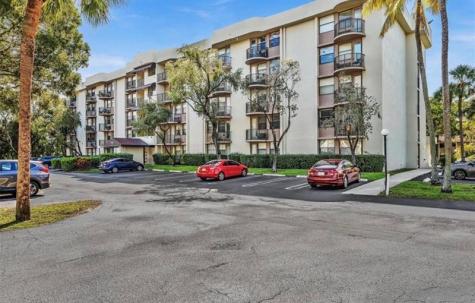 2701 Riverside Drive Coral Springs FL 33065