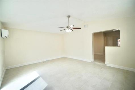 450 NW 51st Court Oakland Park FL 33309