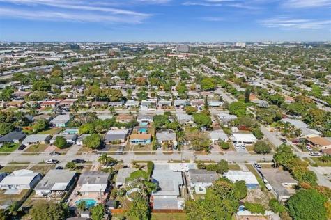 450 NW 51st Court Oakland Park FL 33309